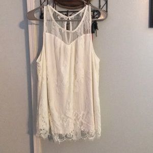 Maurice’s sleeveless shirt